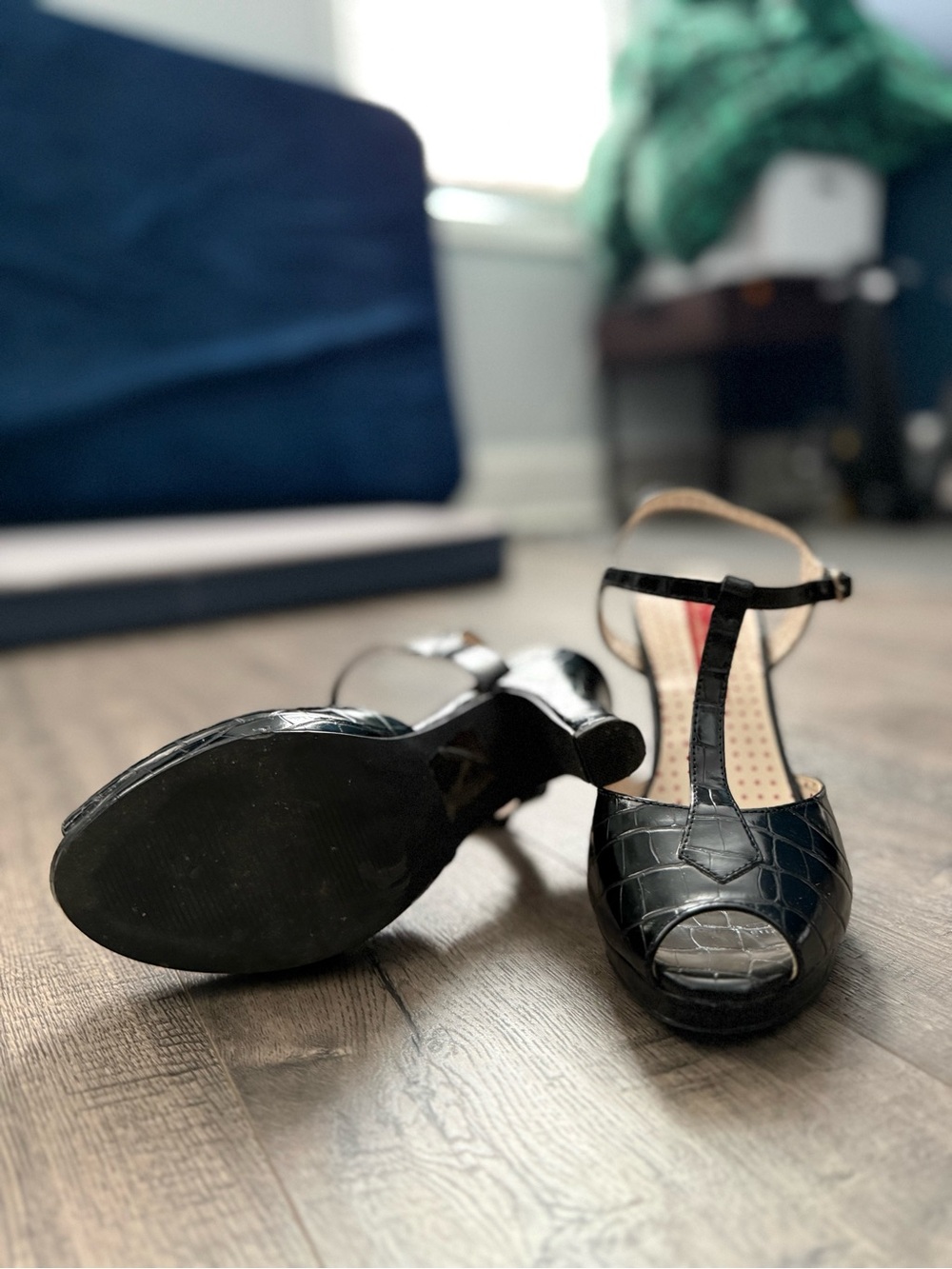 T-Strap Peep Toe Heels in Black Croc Embossed Leather - Picture 2 of 4